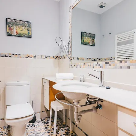 Daire Haizean By People San Sebastián